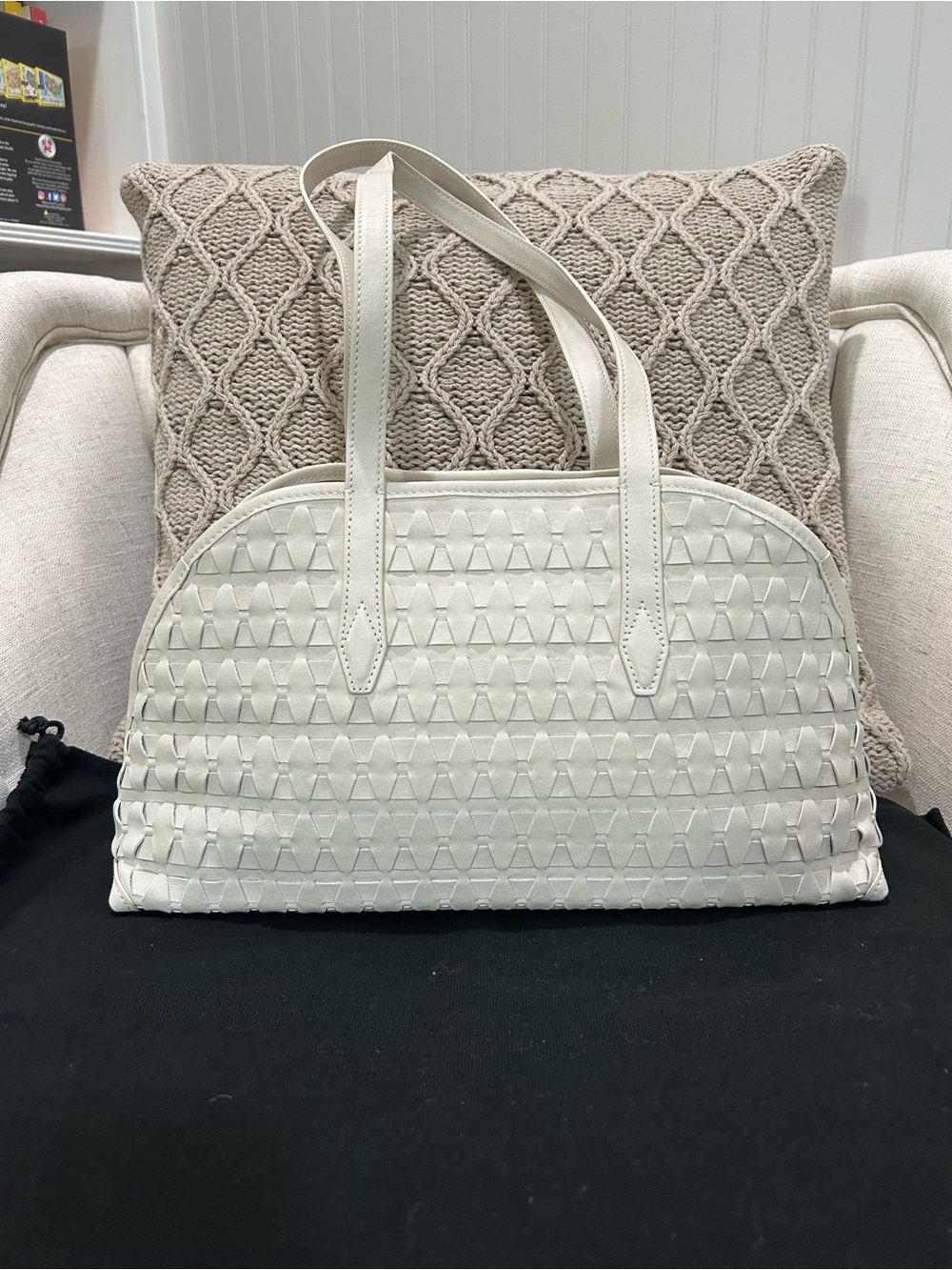 ✨ Authentic Songmont Lattice Shellseeker Bag - Cloud ( Off White) Retail $610 ✨ - Picture 3 of 15